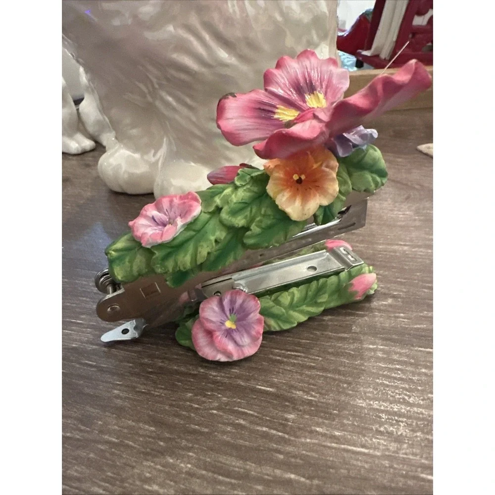 Butterflys And Flowers STAPLER 5
